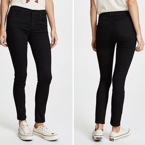 J Brand Skinny Jeans in Vanity